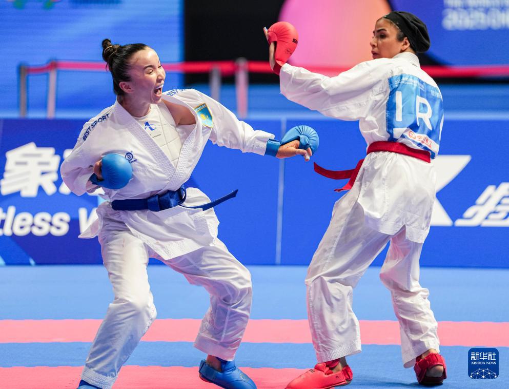 会空手道女 会空手道女