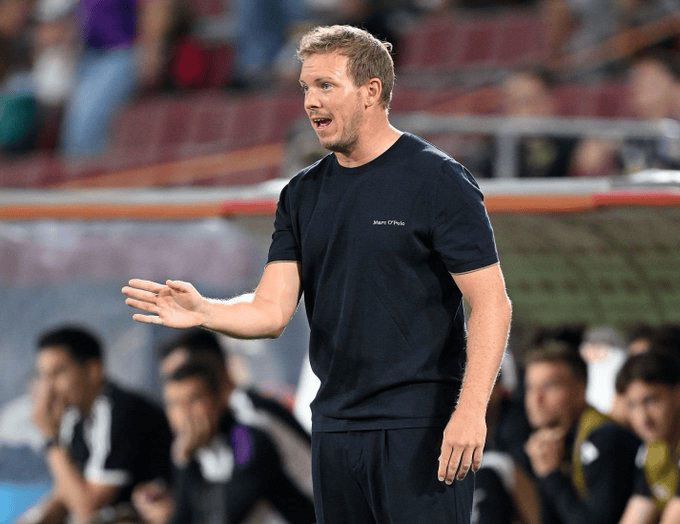 兰克福, 他最近一直, 再赘述